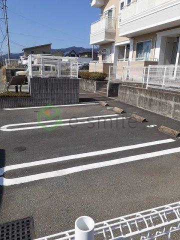 【駐車場】 | プロスパー六番館 | 駐車スペースもあります