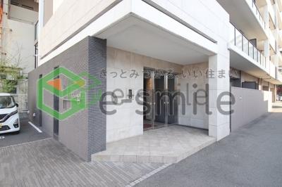 【エントランス】 | グランシャリオ諏訪野 | 落ち着いたエントランスです