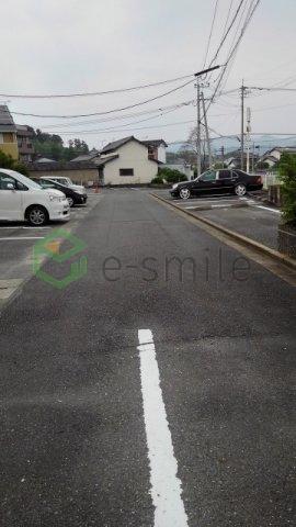 【駐車場】 | クレストールＢ | 駐車場があります