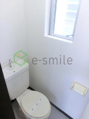【トイレ】 | シャルム諏訪野 | ゆったりとした空間のトイレです