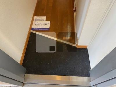 【玄関】 | レオパレスサンバードＢ