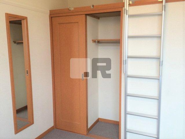 【内装】 | レオパレスファーム | お部屋によって絨毯の種類・家電のメーカー等が異なります