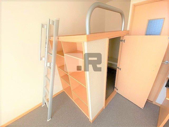 【内装】 | レオパレスピアチェーレ　Ｓ | お部屋によって絨毯の種類・家電のメーカー等が異なります
